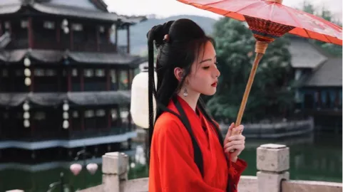 张珈铭
