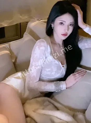 擦边网红