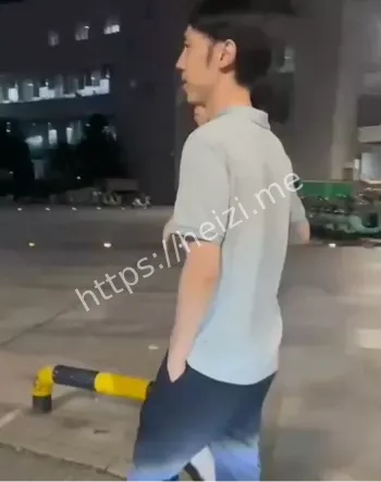 被学生追拍