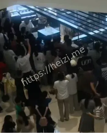 顾客堵门