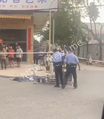 当街砍杀