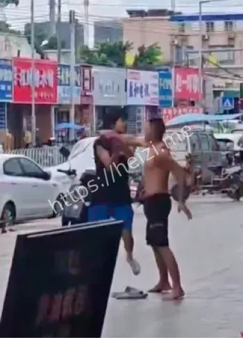 学生挑衅