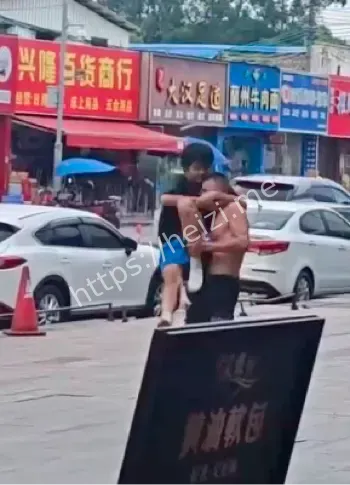学生挑衅