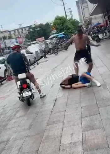 学生挑衅