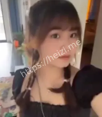 白嫩萝莉