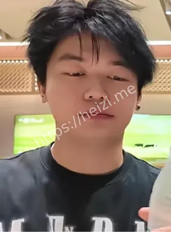 郑子文暧昧