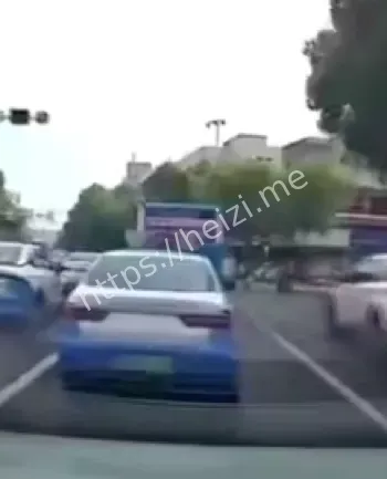 湖北孝感出租车事故