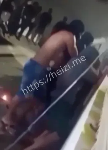 男子被烧死
