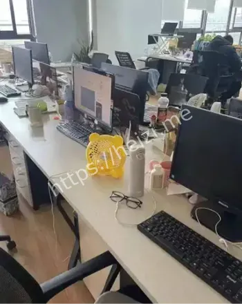 假装上班