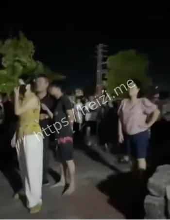 祸害弱智女孩