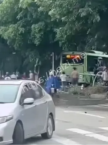 货车撞人致死细节