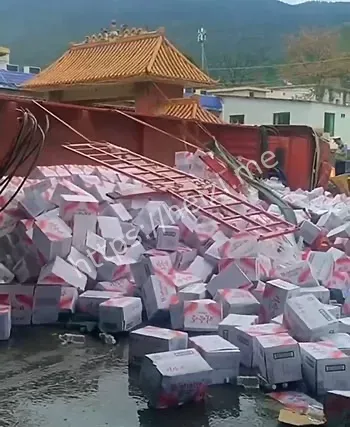 特大交通事故