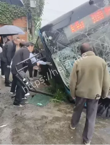 公共交通安全自救指南