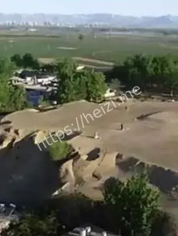 田野下古墓黑幕