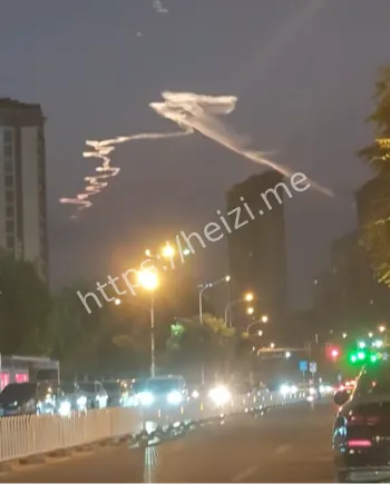 河北石家庄保定天空火箭轨迹异像