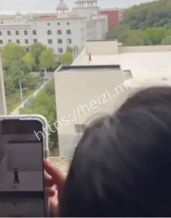 私下艳照扒出