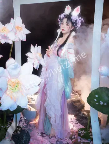 眼神惹人疼