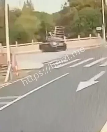逆行事故