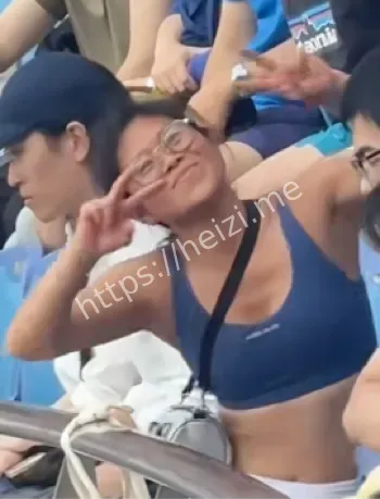 比赛暂停扰乱赛场秩序