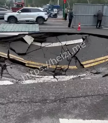 路面围挡整修
