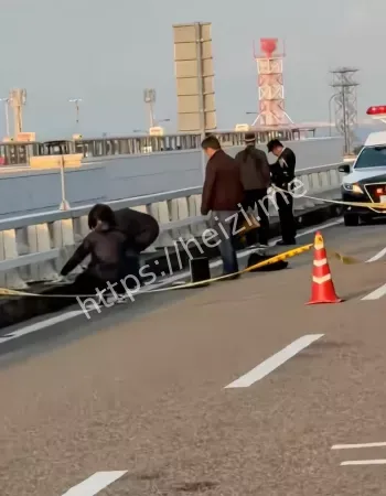 中国籍男子航站楼四层护栏处坠落