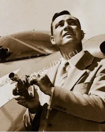 肯尼思阿诺德飞碟目击