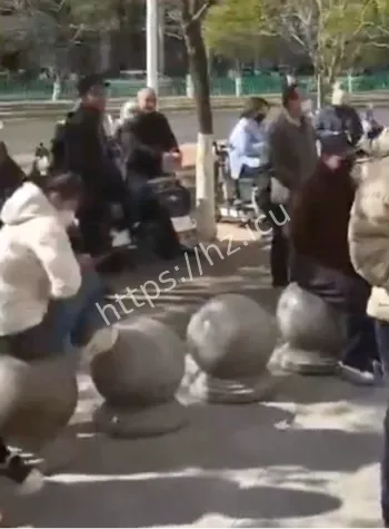 中航信托受害人讨债