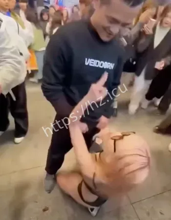 为流量无底线博眼球