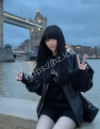 清纯大专女友