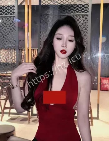 端庄人设彻底崩塌