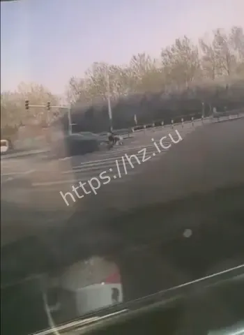 石柱交通惨案电动车逆行警示