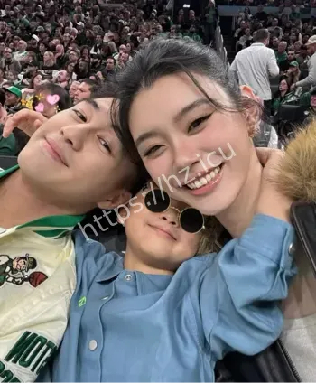 奚梦瑶生日全家福