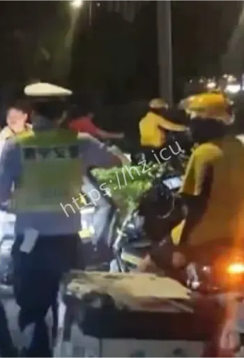 南宁外卖小哥争执事件