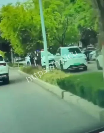 网传该男子涉嫌强奸