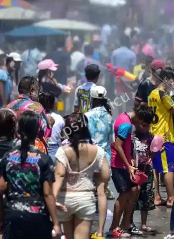 女大学生赴泰被卖