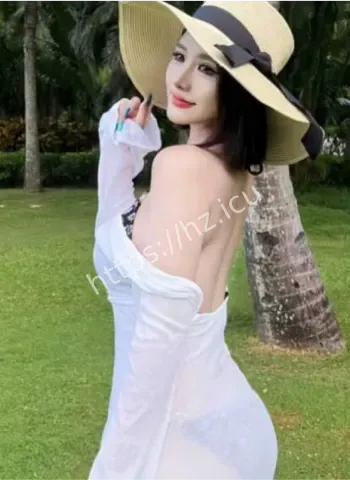 爆炸级巨乳肥臀