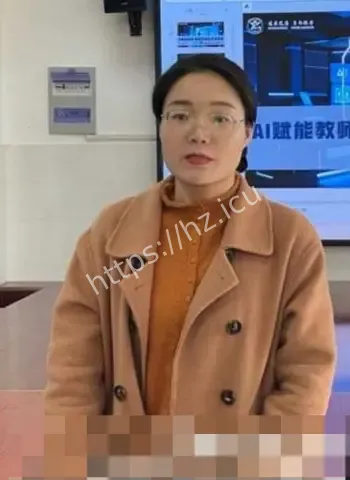 出轨小学同学当场抓包