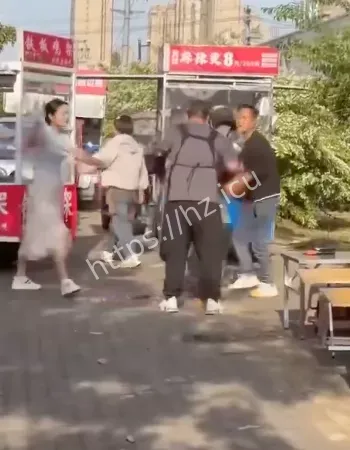 劲爆视频全网疯传
