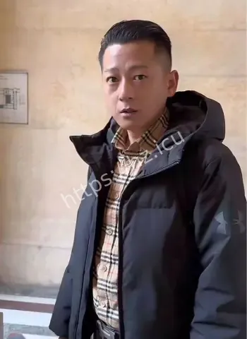 爱国人设崩塌