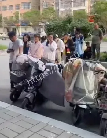 集体蹿稀上热搜