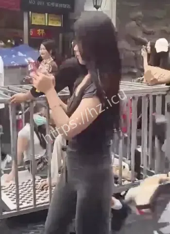 湖南汨罗铁笼女事件
