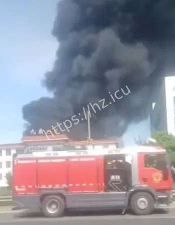 30分钟烧成废墟