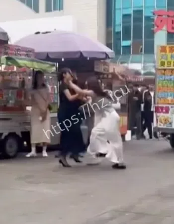 街头混战