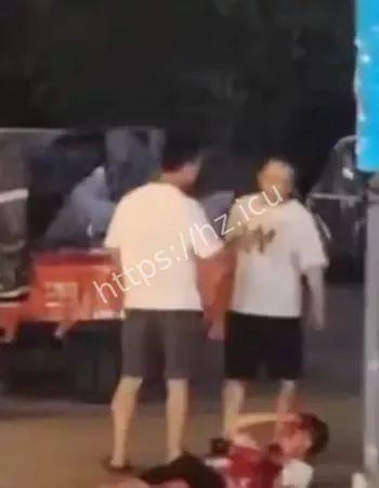 圣名国际购物广场捅人事件