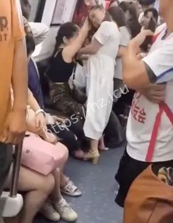 互扇耳光